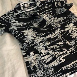 Women’s Hula Print Aloha Shirt [Cintas]